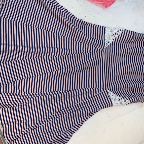 Dress - Picture 3 of 5